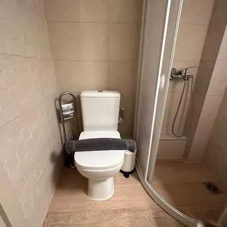 The Yellowblue Apartment, Downtown سالونيك