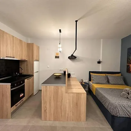 Apartament The Yellowblue Apartment, Downtown